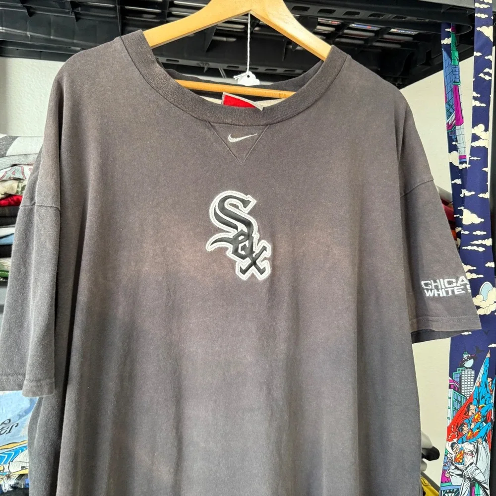 Y2K Faded Black Nike Chicago White Sox Graphic T-Shirt XXL Light Marks
